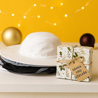 VČELAŘSKÉ KLOBOUKY